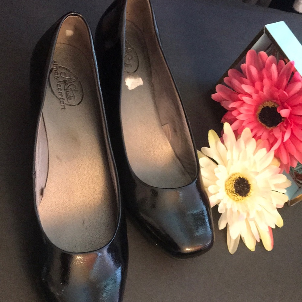 Comfy office shoes